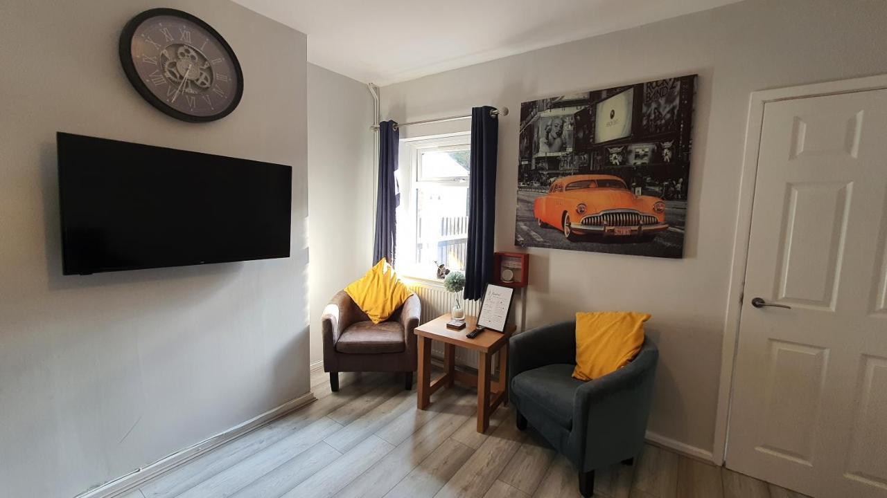 Contractors, City Centre, Parking, 3 Double Rooms, Netflix, Cosy! Coventry Kültér fotó