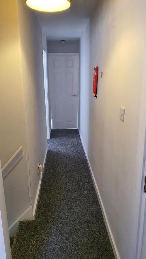 Contractors, City Centre, Parking, 3 Double Rooms, Netflix, Cosy! Coventry Kültér fotó